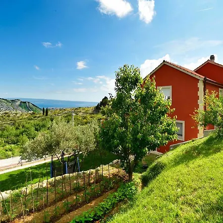 Kambia Villa Klis