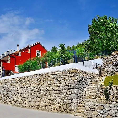 Kambia Villa Klis