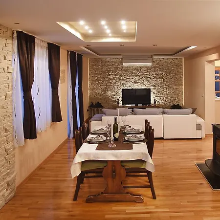 Kambia Villa